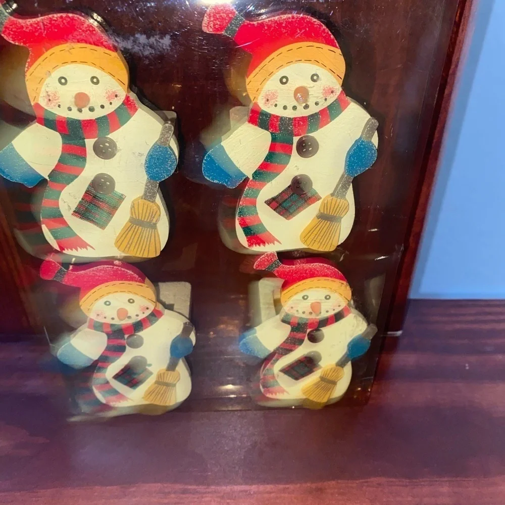 Vintage Dead stock Set of 4 Wooden 4”Snowman Napkin Rings Christmas Decor
